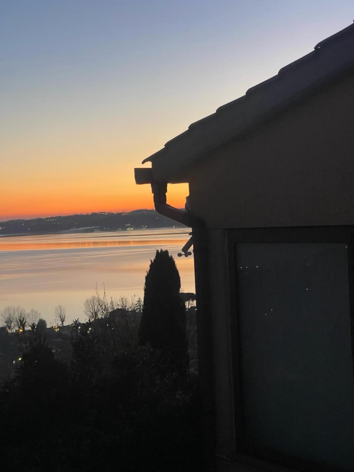 Sguardo Sul Lago 트레비나노로마노 외부 사진